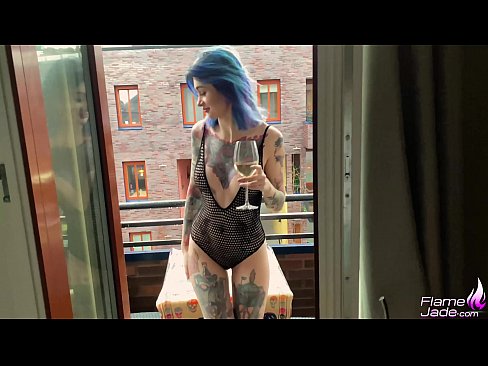 ❤️ Großartiges Mädchen lutscht mit einem Schluck und fickt leidenschaftlich unter freiem Himmel Porno bei de.freepornhdonlinegay.ru ﹏